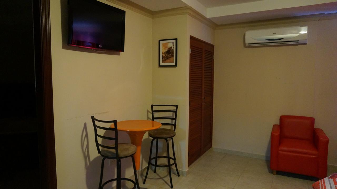 Residencial El Amanecer Hotel Panama City Exterior photo